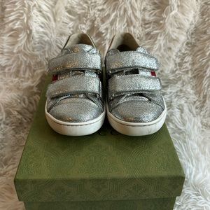 Gucci silver glitter sneakers size 28/Toddler 11